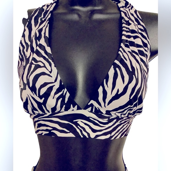 Ujena 84 Women’s NWOT Zebra Bikini. 2 Piece Bathing Suit/Swim Suit - Picture 2 of 6
